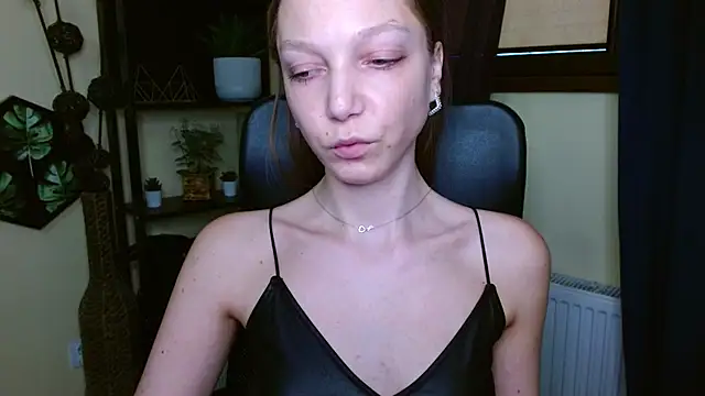 EmillyPlayn Live XXX chat