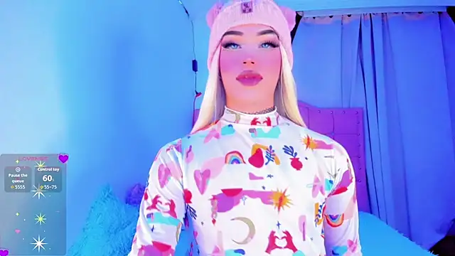 Shiaki_04 Adlı Modelin Web Kamerası Şovu