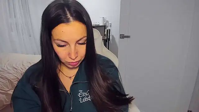 AvisFlowers 即時 XXX 聊天