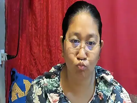 دردشة PINAYSUNSHINE38 الجنسية المباشرة