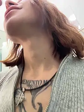 RosieSecret's Live XXX Chat