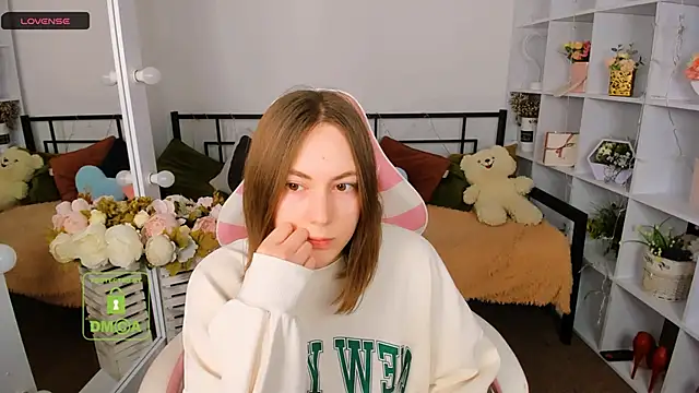 Elma_Lily Chat XXX in diretta