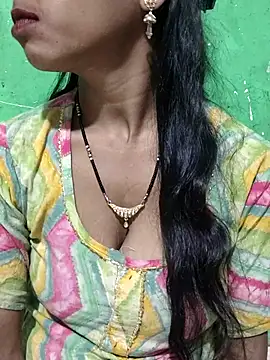 Itz_Aisha__ Chat XXX in diretta