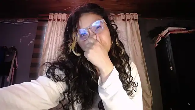 XXX chat uživo modela Hathorlove