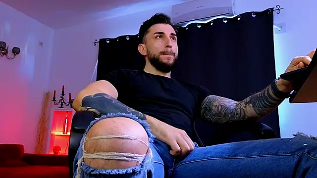 MightyAaron66 Webcam show