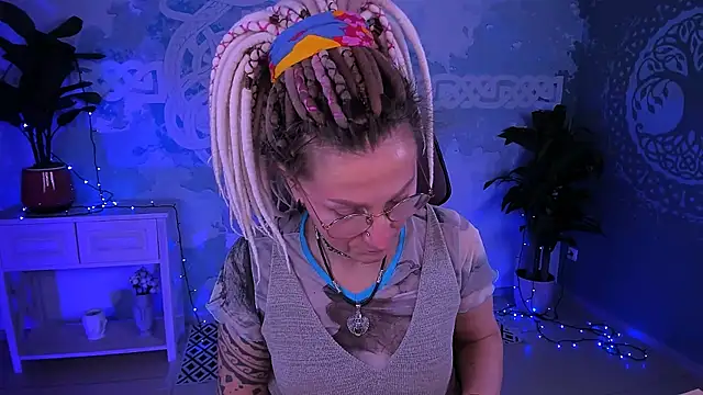 UmaSpace: вебкам-шоу