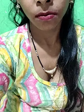 Itz_Aisha__: онлайн-секс-чат