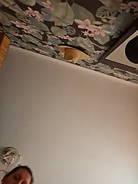 Luciphya_Domina 即時 XXX 聊天