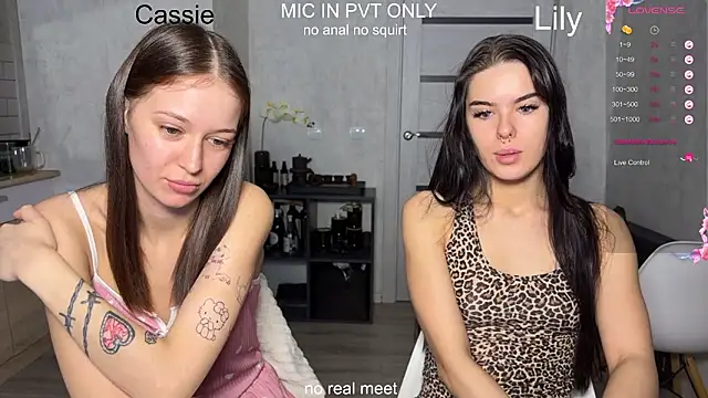 girls_secretsのライブXXXチャット