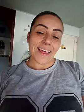 Show modela maynor_1998 na web-kameri