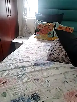 hemilynthomas2467 Live XXX Chat