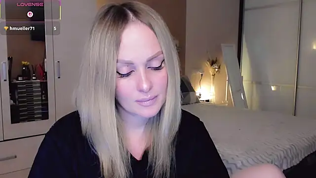 Libby_Nora: απευθείας συνομιλία ΧΧΧ