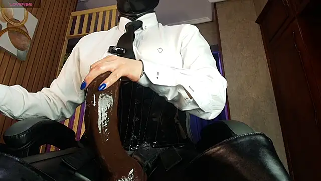 Show modela Camila_Chainn na web-kameri