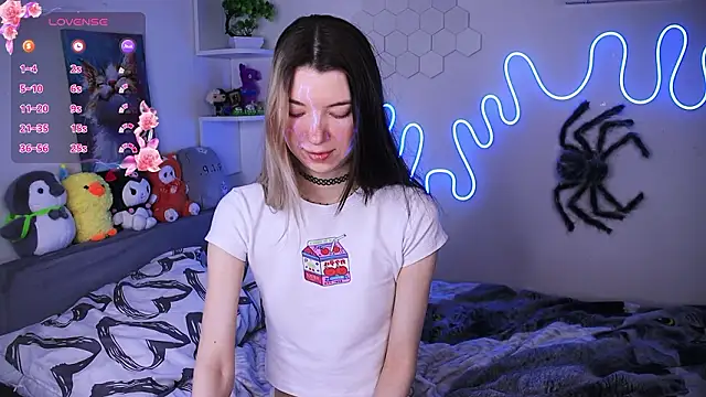 دردشة Emmie_shy الجنسية المباشرة