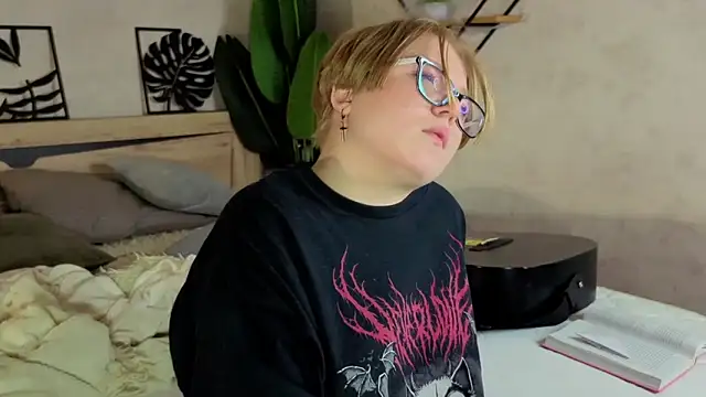 Lauraaa_SmithのライブXXXチャット