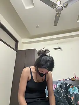 raavigirl – Kamerová šou