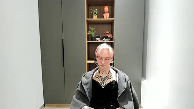 LilySalmond – Naživo XXX chat