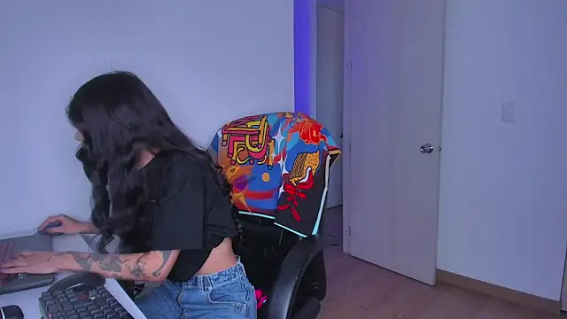 Chat +18 de Lisegg_ ao vivo