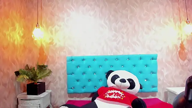 MadelineDoll's Live XXX Chat