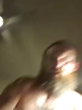 XXX chat uživo modela lit702