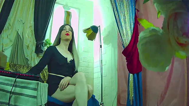 Show modela Mary_Loon na web-kameri