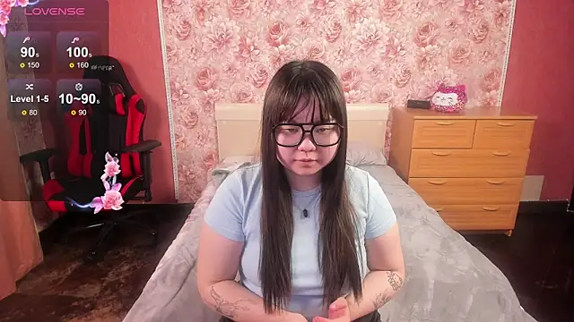 Онлайн чат XXX hungrybunny333