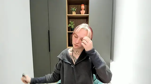 LilySalmond's Live XXX Chat