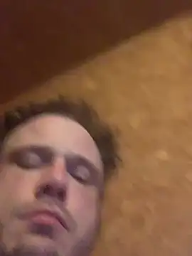 Ldnick69 Adlı Modelin Canlı XXX Sohbeti