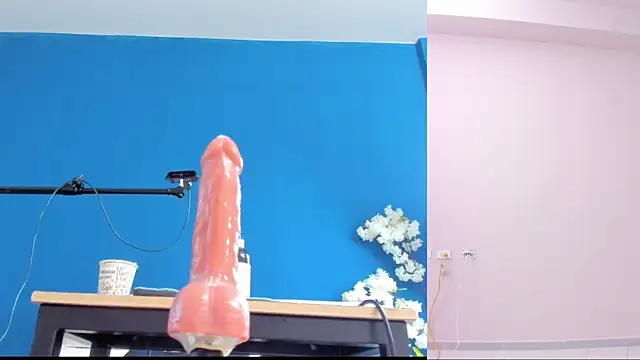 letty_straus élő XXX-chatje