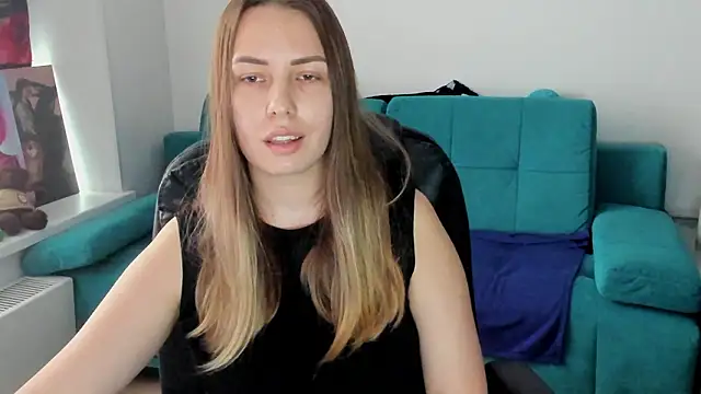 Mia_shy1 Chat XXX in diretta