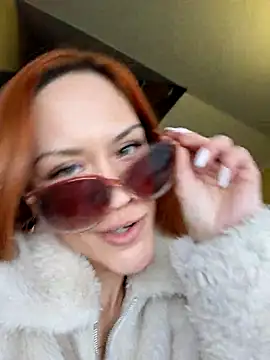 SlimBellaa Chat XXX in diretta