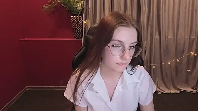 VixenLight live XXX chat