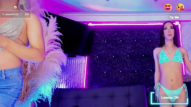 Queens_Wonders_Blonders ওয়েবক্যাম শো