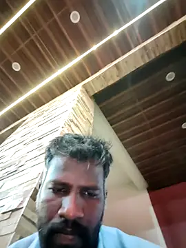 Paramkeerthi Adlı Modelin Web Kamerası Şovu