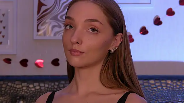 VirginieCruz 现场XXX聊天