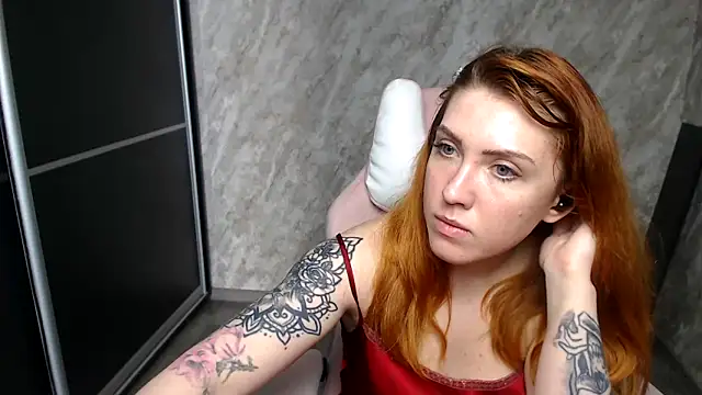 Reginasmilee's Live XXX Chat