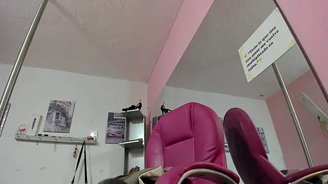 CAMILA--REY Live XXX-chat