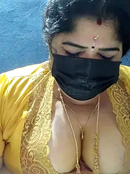 tamilthanushri Adlı Modelin Canlı XXX Sohbeti