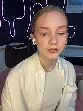 MilaMoone – Live XXX-chat