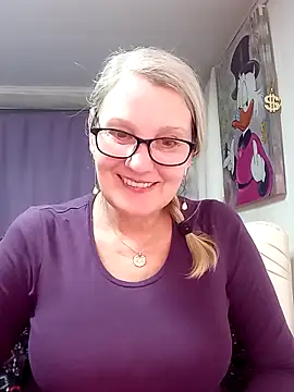 irinamaux 网络视讯表演