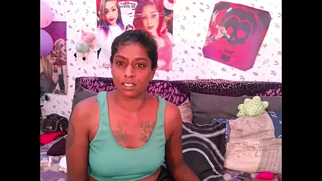 Harl3ysugar4u Adlı Modelin Canlı XXX Sohbeti