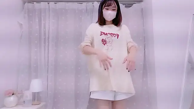 HINA_cha Adlı Modelin Canlı XXX Sohbeti