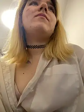 Cherry___Blossom Adlı Modelin Canlı XXX Sohbeti