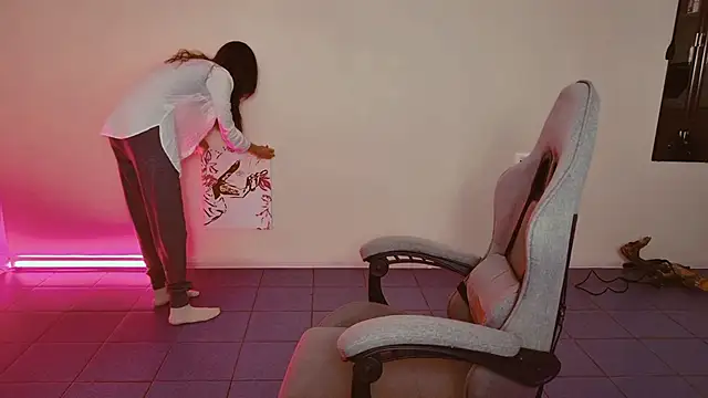 XXX chat uživo modela Yoka_paradoXXX