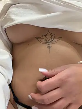 Ambra0531 Show Webcam