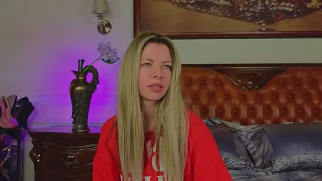 Real_Tini Chat XXX live