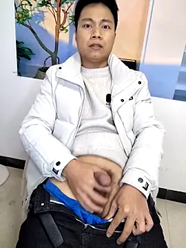 Qianluo003 网络视讯表演