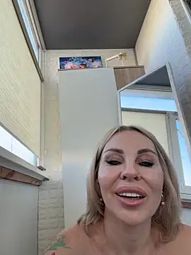 دردشة Hotnessi الجنسية المباشرة