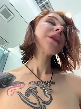 Chat +18 de RosieSecret ao vivo