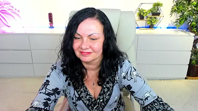 IrissMoon webcam show